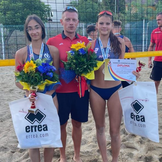 Locul II-Vice-Campioni la U16 Beach volley